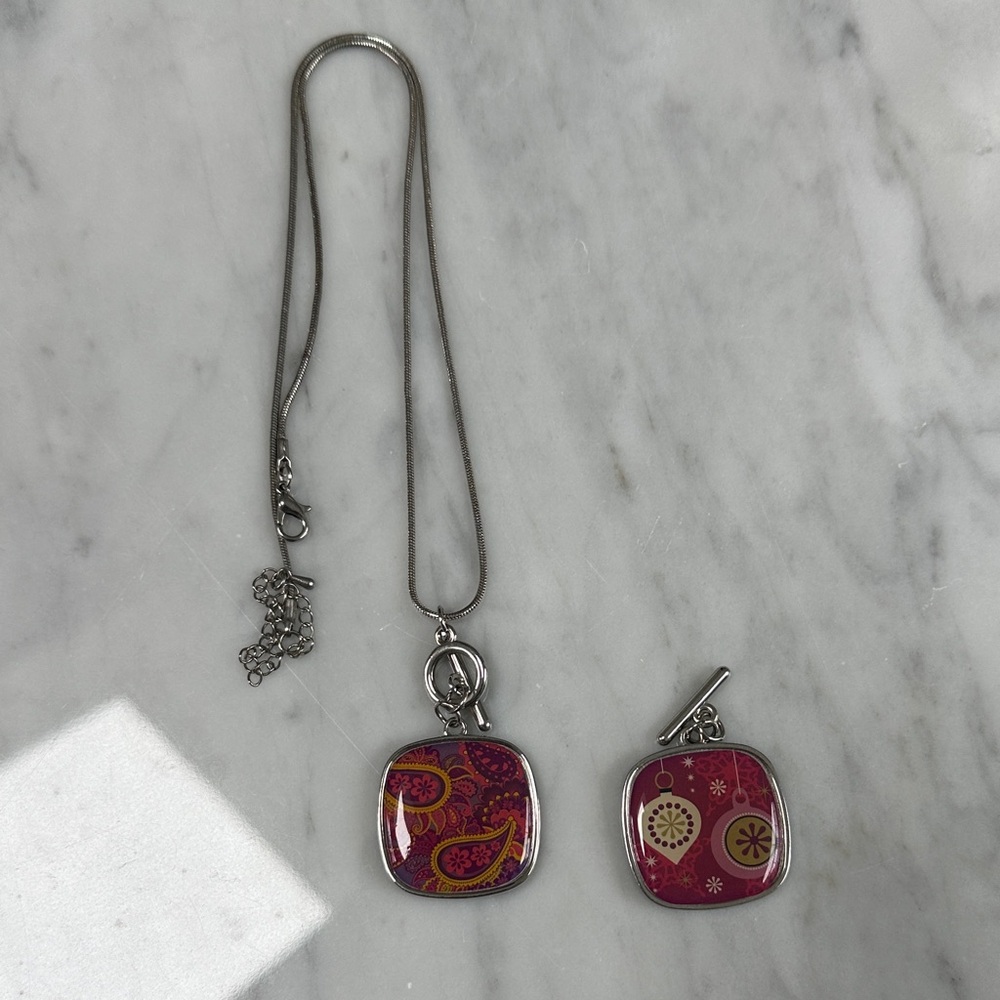 Silver Necklace and 2 reversible Pendant Set with Paisley Design